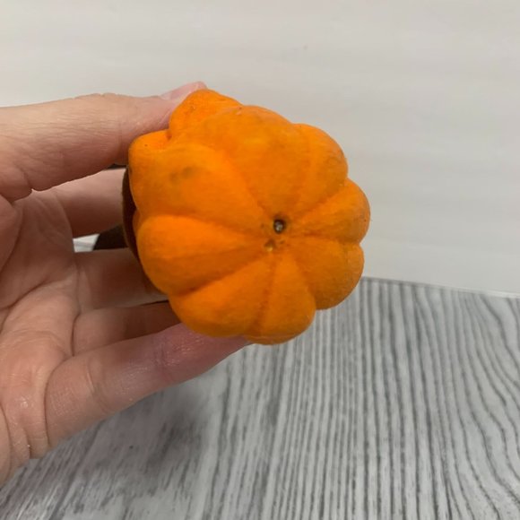 Vintage Russ Flocked Smiling Black Cat Green Eyes And Pumpkin Figures - Picture 8 of 11